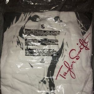 Taylor Swift 2012 concert T-Shirt USA XL